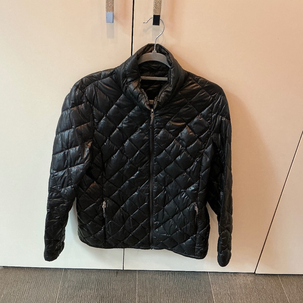 Women’s Light Down Puffer-Large